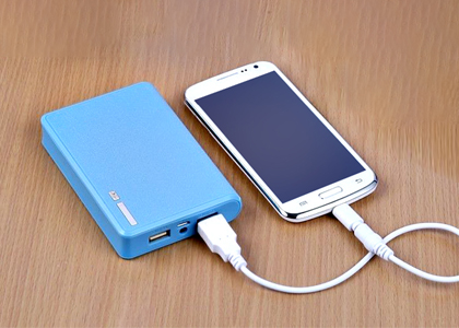至為芯科技充電寶移動電源電池管理方案應(yīng)用芯片——英集芯IP5355，